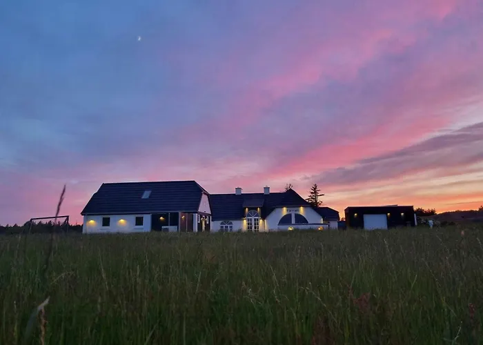 Holiday home Historic Farm And Surf Shack At Cold Hawaii